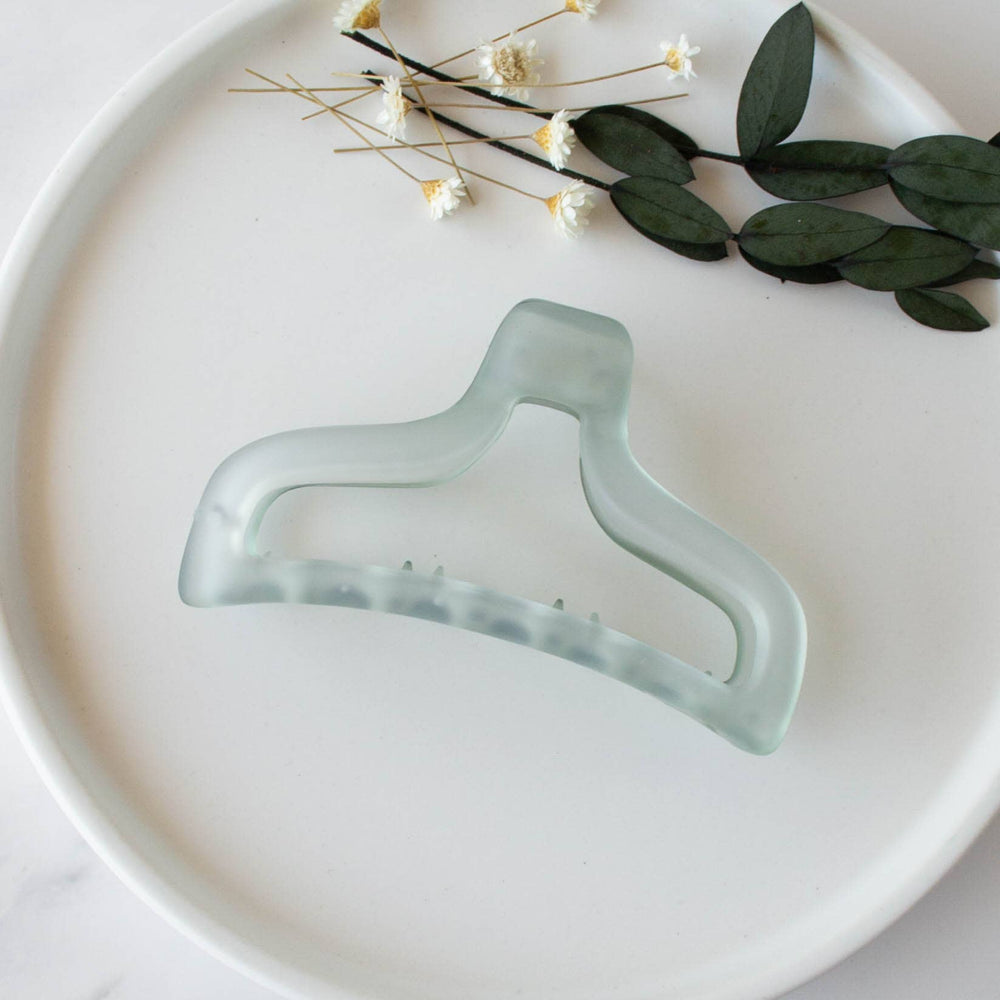 
                      
                        Moëtt Ice Matte Hair Clip
                      
                    