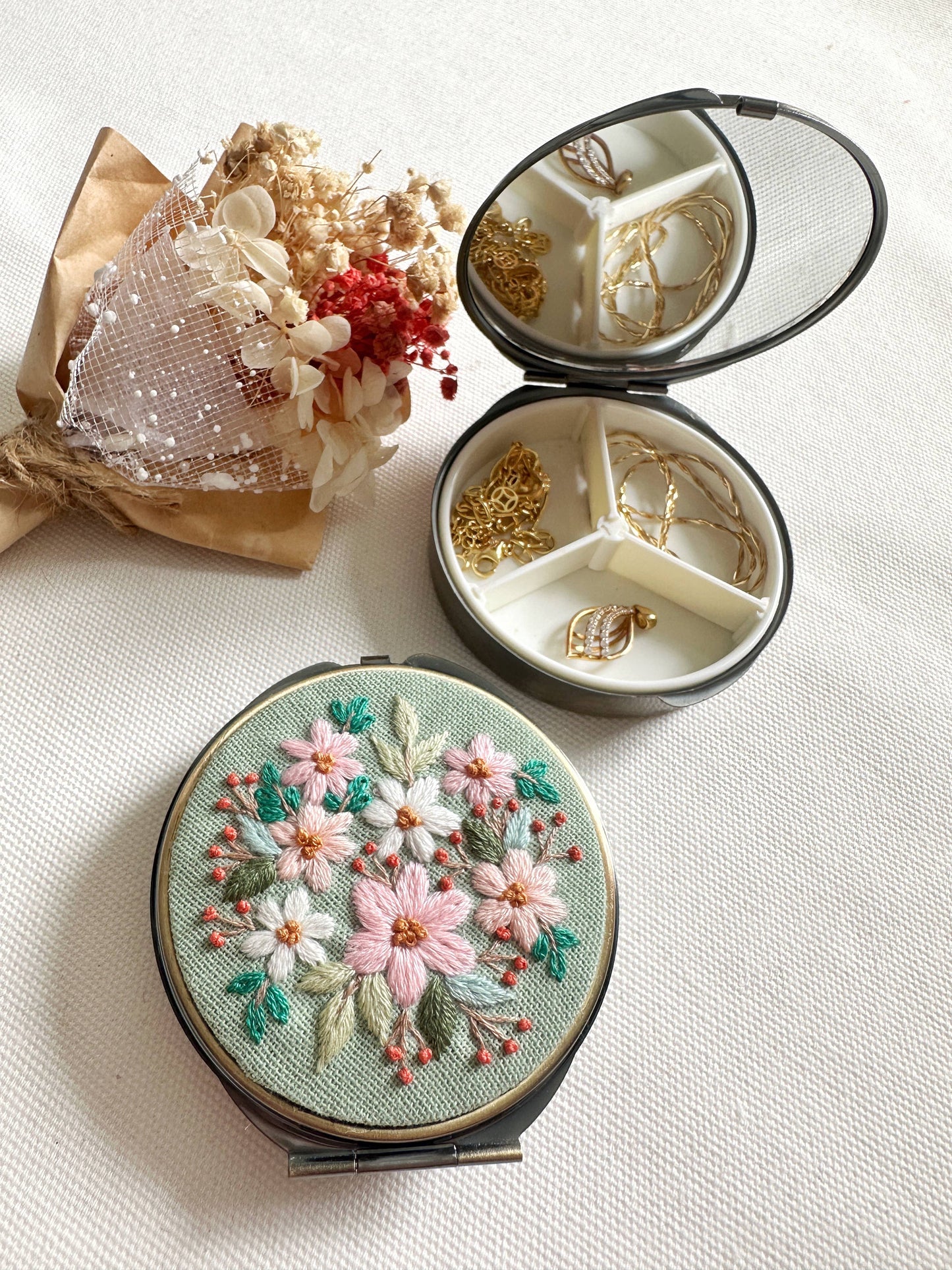Floral Embroidered Round Jewelry/Pill Box With Mirror
