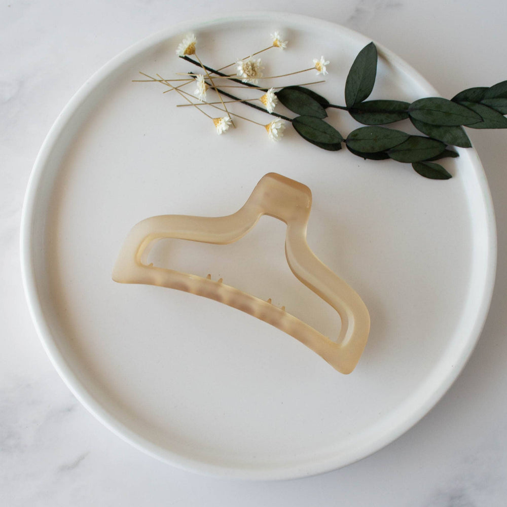 
                      
                        Moëtt Ice Matte Hair Clip
                      
                    
