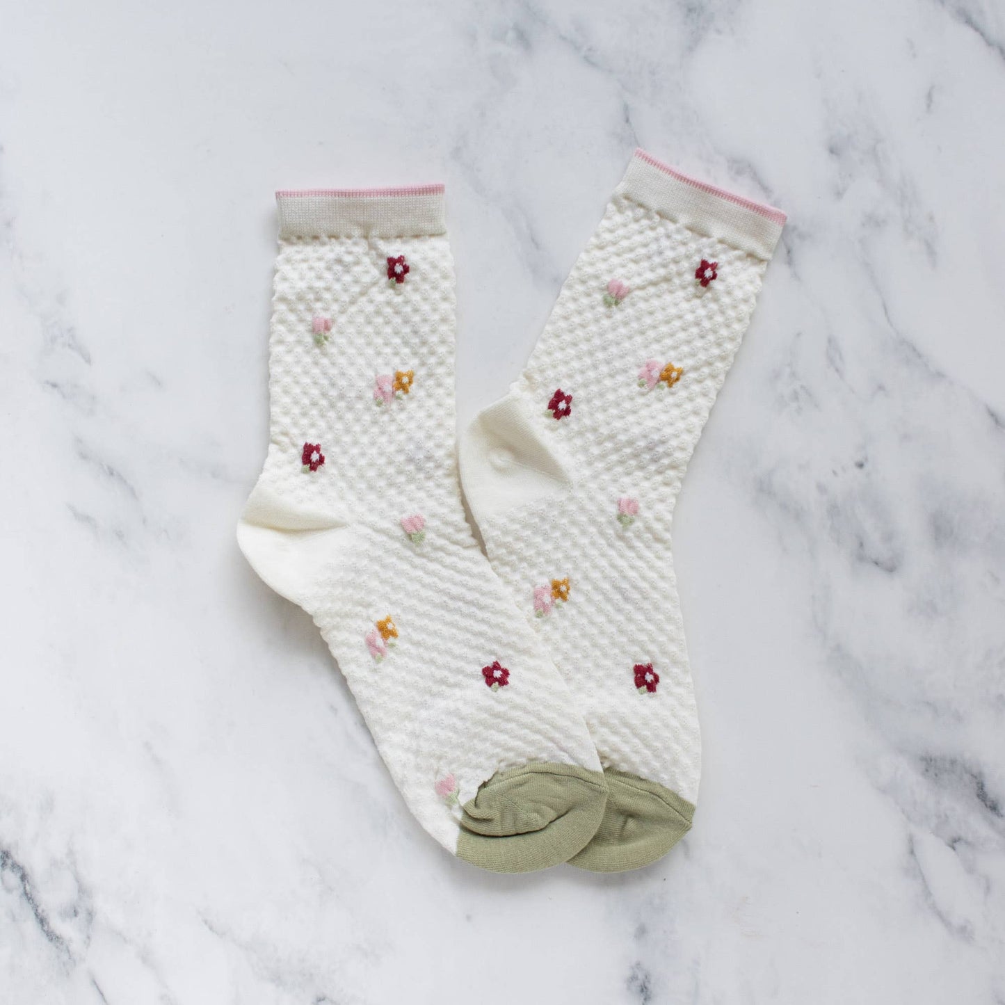 Embossed Flower Casal Socks