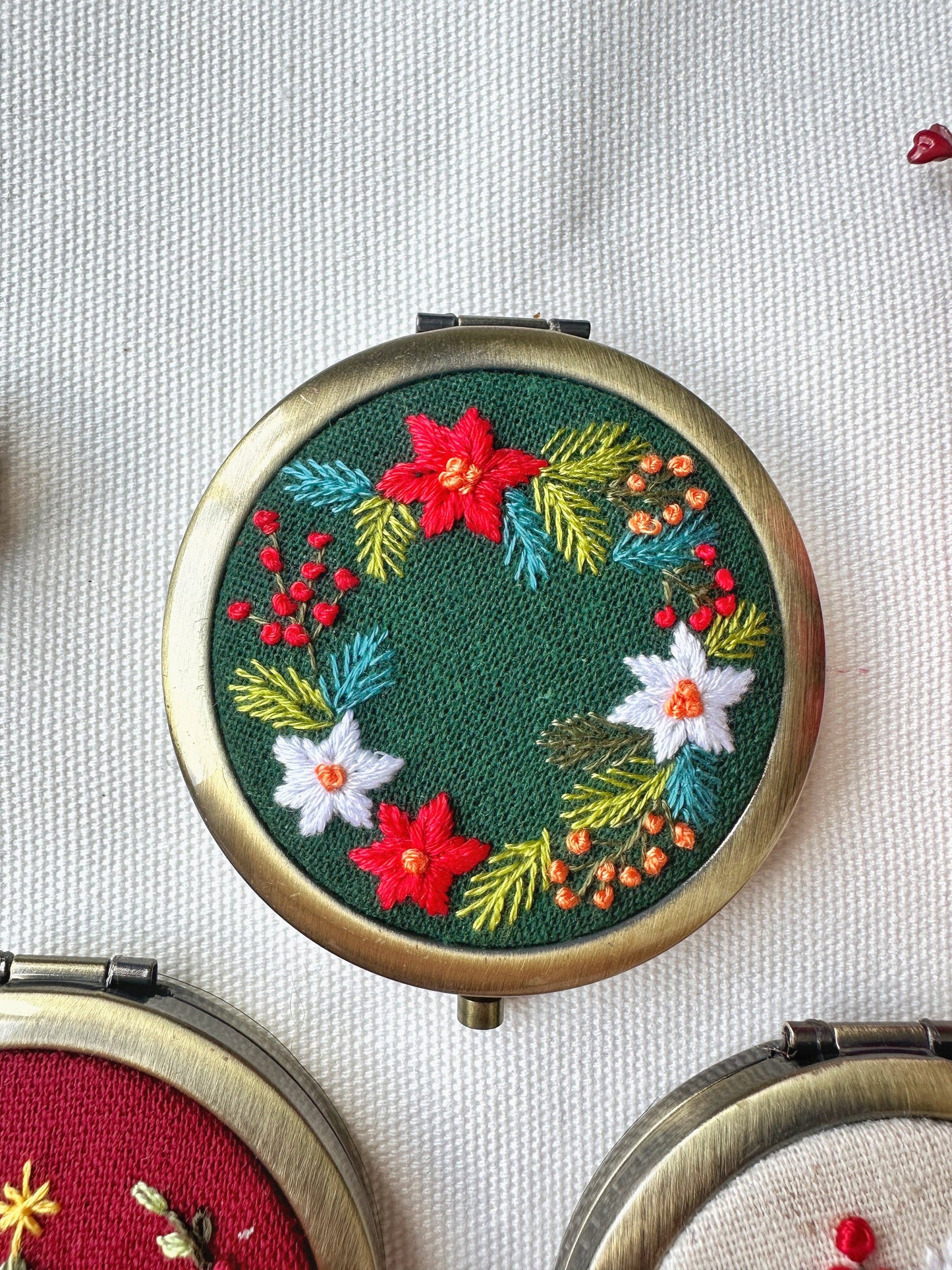 Floral Embroidered Compact Mirror - Christmas Collection