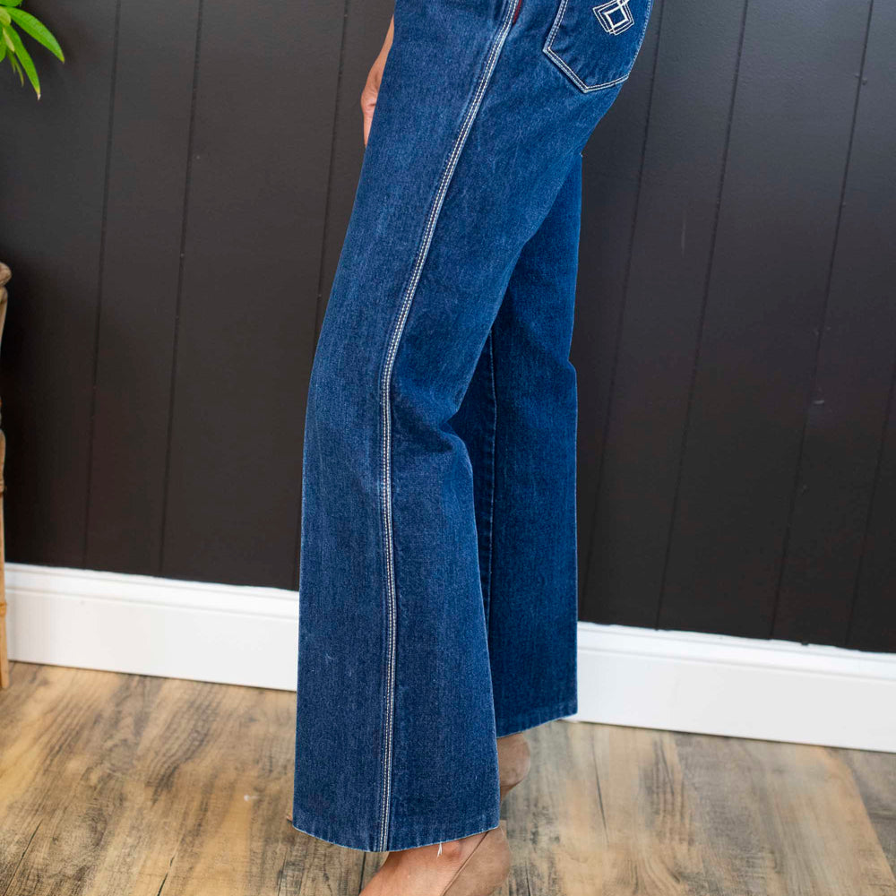 
                      
                        Vintage Straight Cut Jordache Jeans - Size M
                      
                    