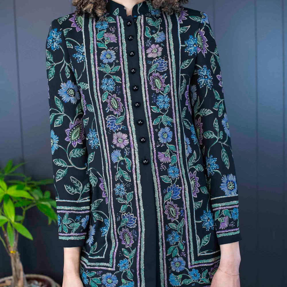 
                      
                        Vintage Liz Claiborne Black Floral Blouse with Mandarin Collar - Size XS
                      
                    