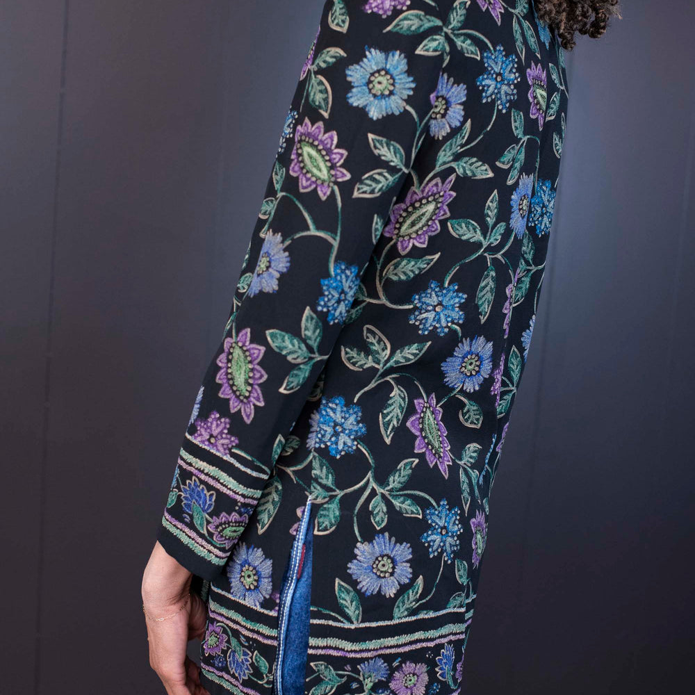 
                      
                        Vintage Liz Claiborne Black Floral Blouse with Mandarin Collar - Size XS
                      
                    