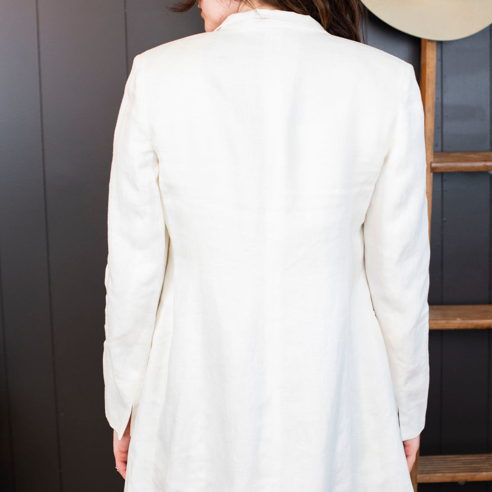 
                      
                        Vintage (With Tags Never Worn) Brooks Brothers White Linen Blazer - Size XS/S
                      
                    