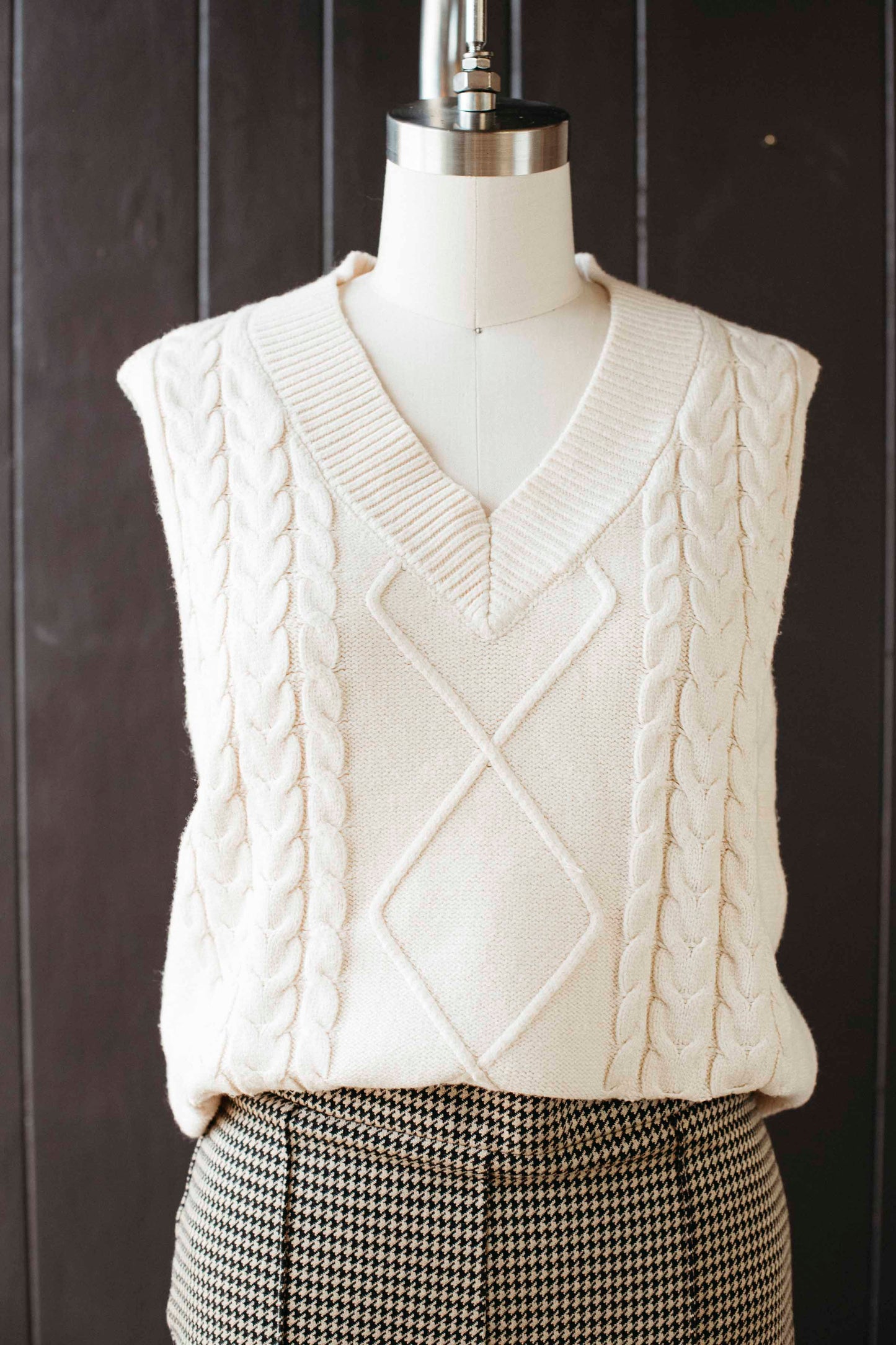 Pre-loved Cream Sweater Vest - Size S