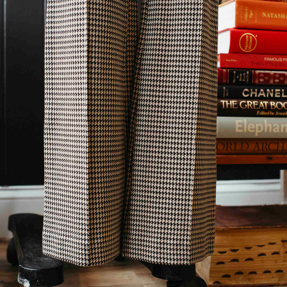 
                      
                        Pre-loved Houndstooth Trouser Pant - Size M
                      
                    