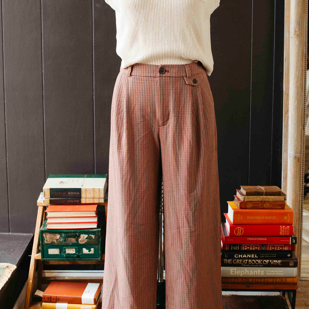 
                      
                        Pre-loved Red & Brown Pleated Trouser - Size XL
                      
                    