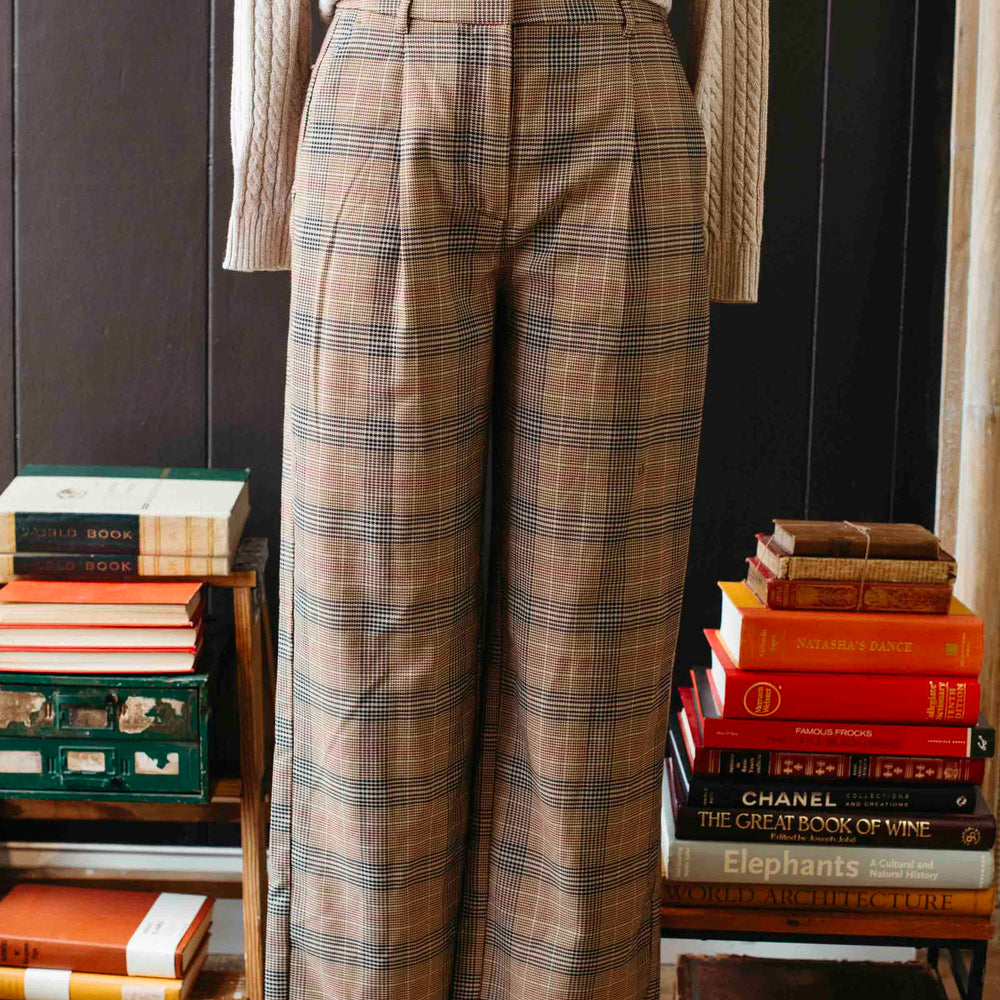 
                      
                        Pre-loved Brown Red & Black Plaid Trouser - Size M
                      
                    