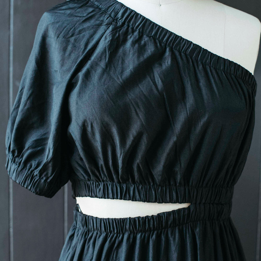
                      
                        Pre-loved Black Maxi One Shoulder Peephole Dress - Size S
                      
                    