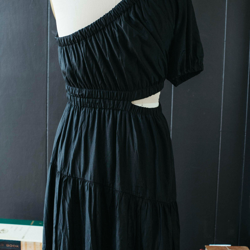 
                      
                        Pre-loved Black Maxi One Shoulder Peephole Dress - Size S
                      
                    