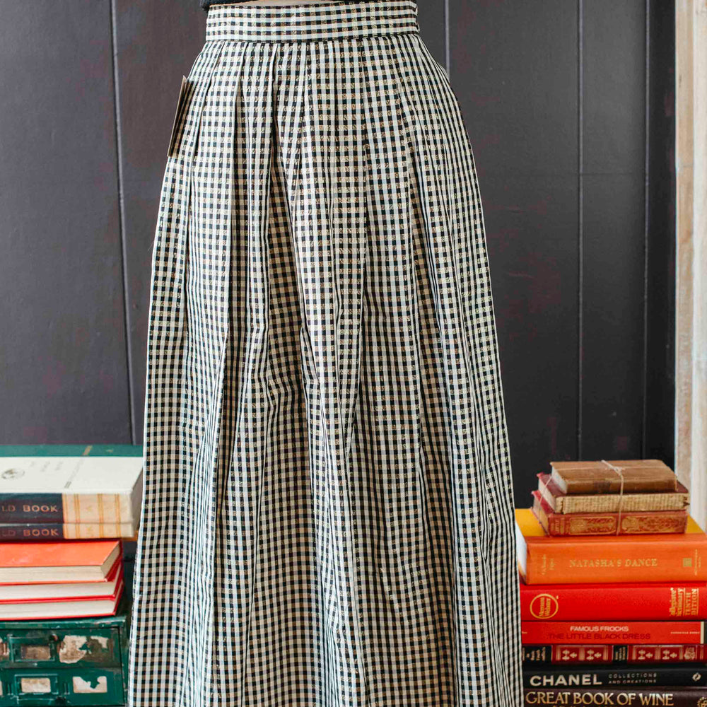 
                      
                        Pre-loved Metallic Black & White Checked Midi Skirt - Size XS/S
                      
                    