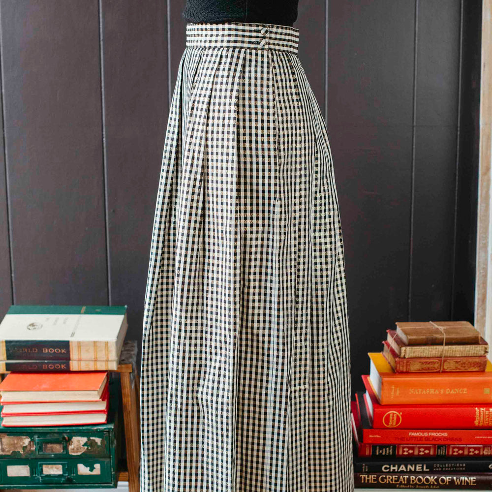 
                      
                        Pre-loved Metallic Black & White Checked Midi Skirt - Size XS/S
                      
                    