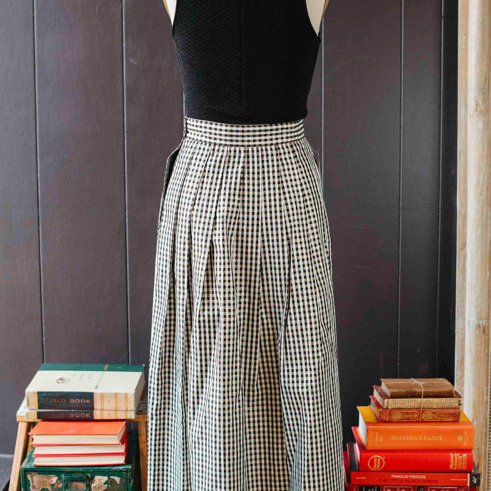 
                      
                        Pre-loved Metallic Black & White Checked Midi Skirt - Size XS/S
                      
                    