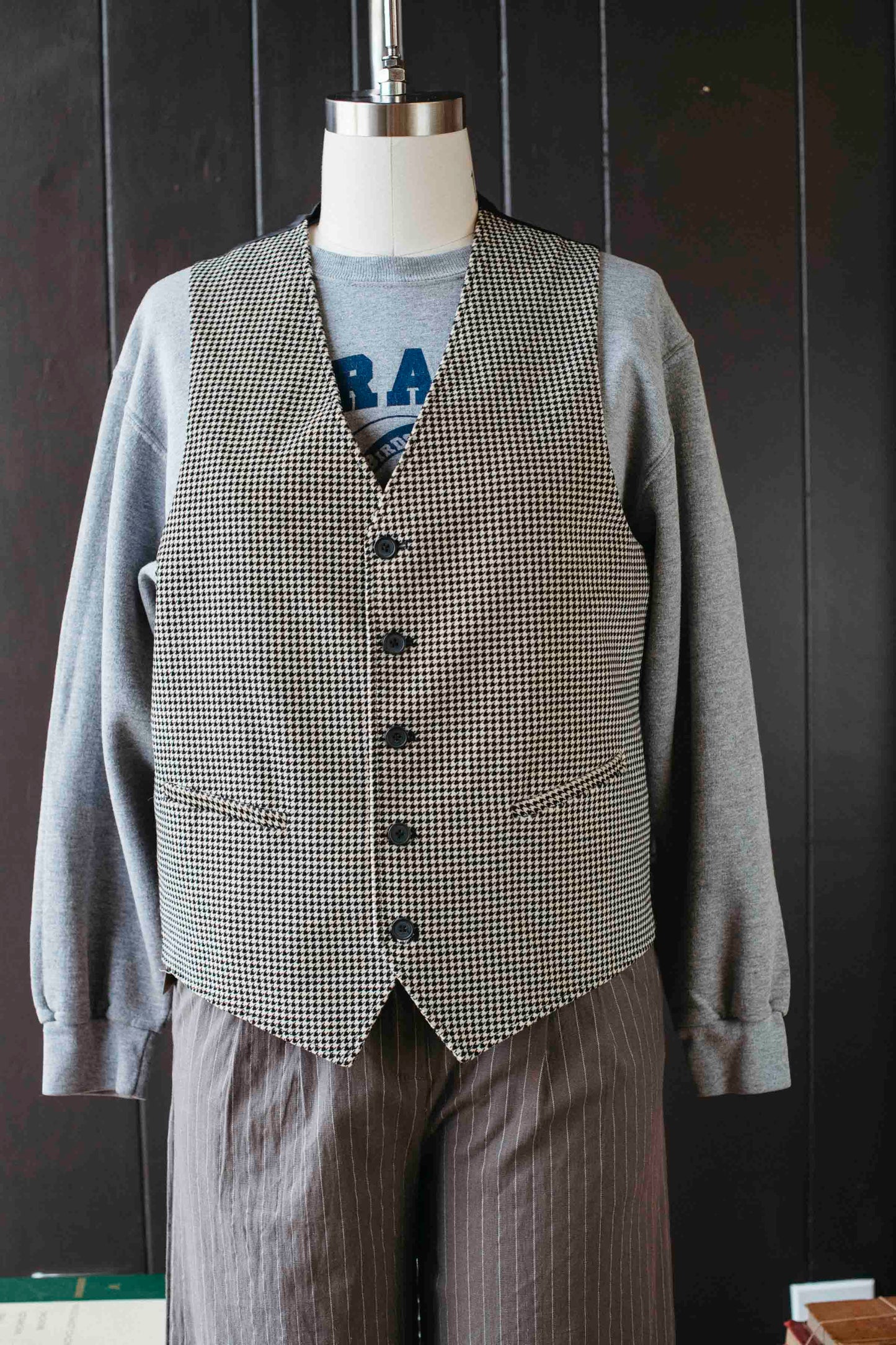 Pre-loved Houndstooth Menswear Vest - Size M