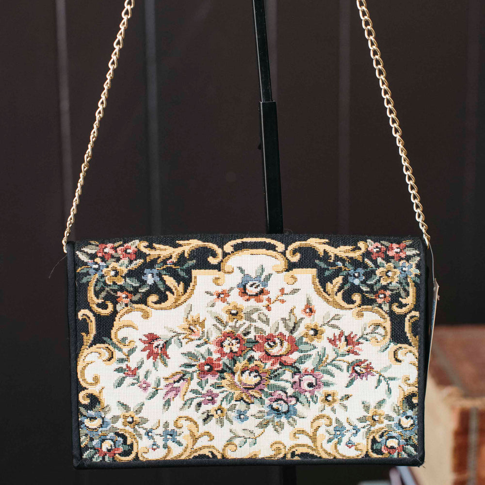 Vintage Victorian Floral Purse