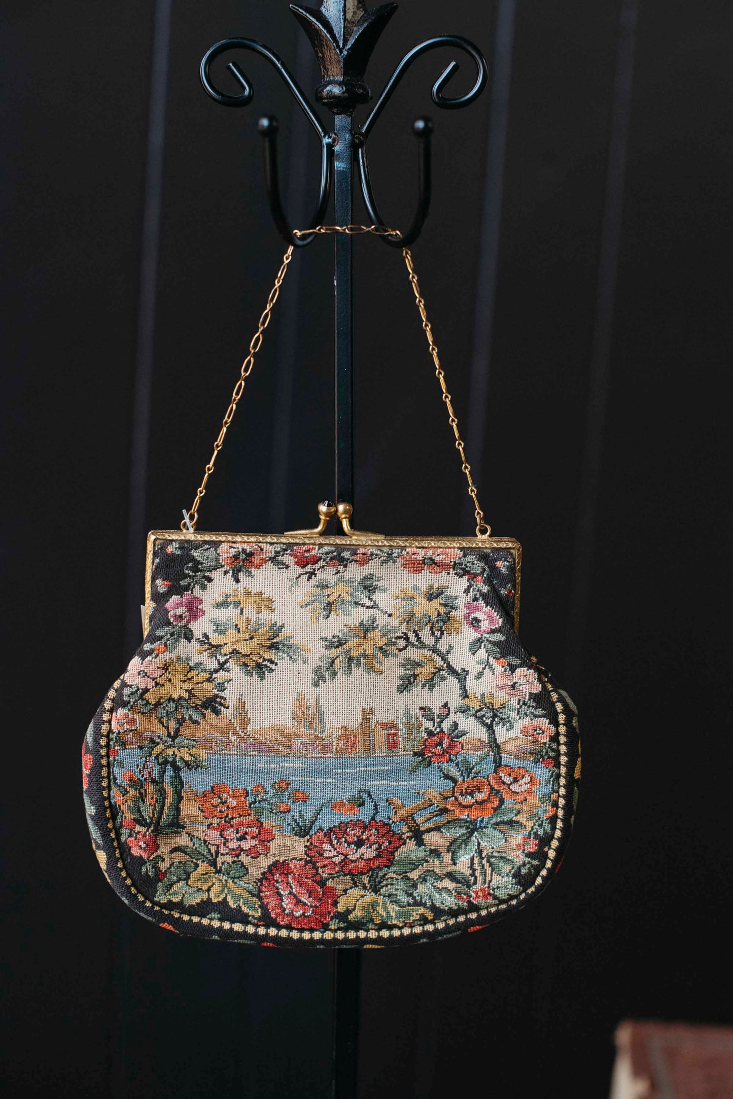 Vintage Garden Floral Kiss Lock Purse
