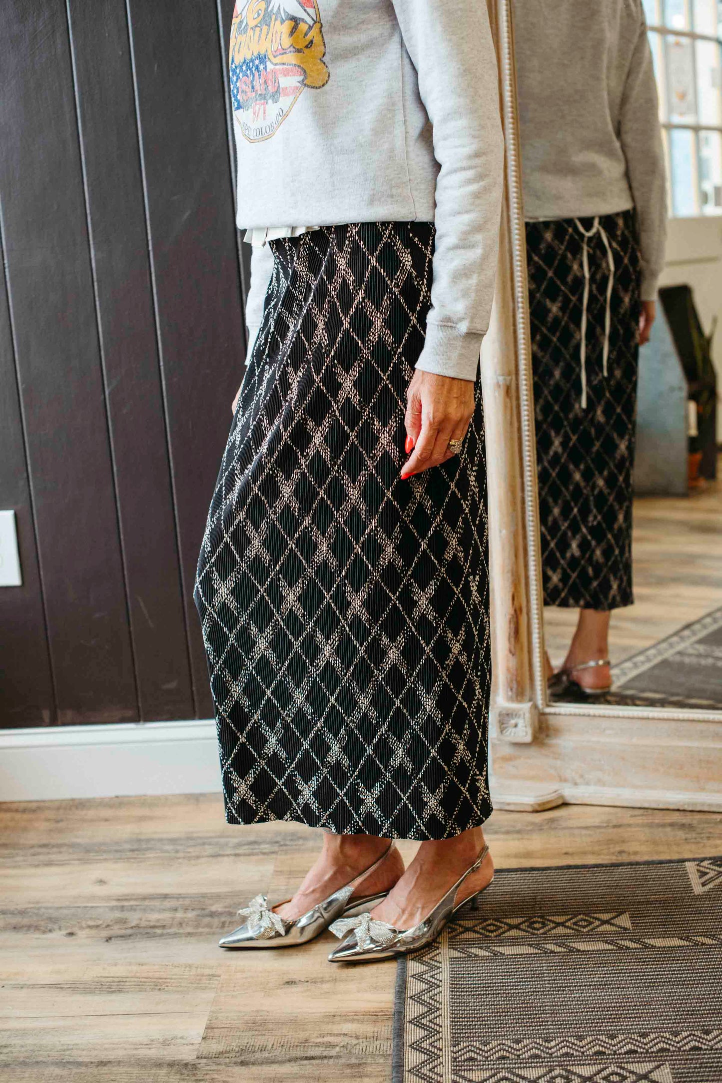 Pre-loved Crinkled Check Midi Skirt - Size S