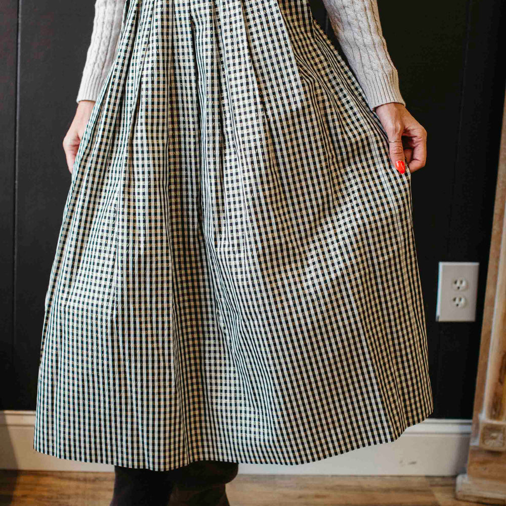 
                      
                        Pre-loved Metallic Black & White Checked Midi Skirt - Size XS/S
                      
                    