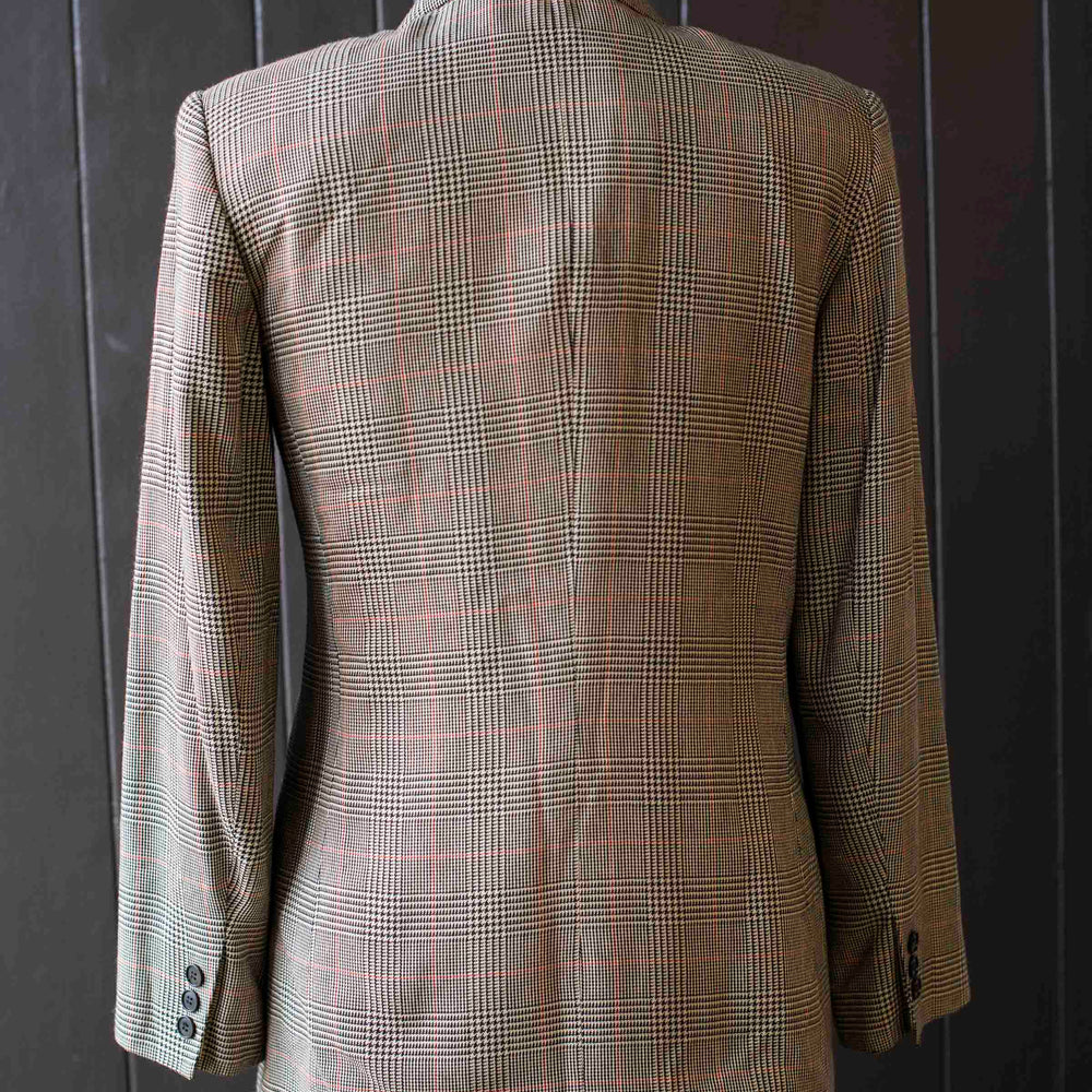 
                      
                        Vintage Black White & Red Plaid Blazer - Size M
                      
                    