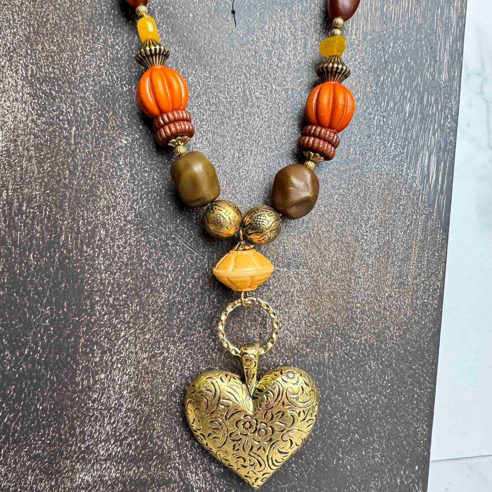 
                      
                        Vintage Bohemian Beaded Heart Pendant Necklace
                      
                    