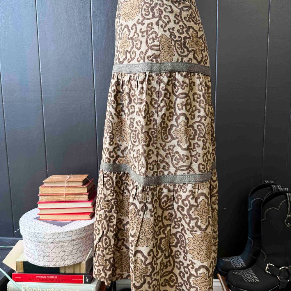
                      
                        Pre-loved Taupe Tiered Skirt - Size M
                      
                    