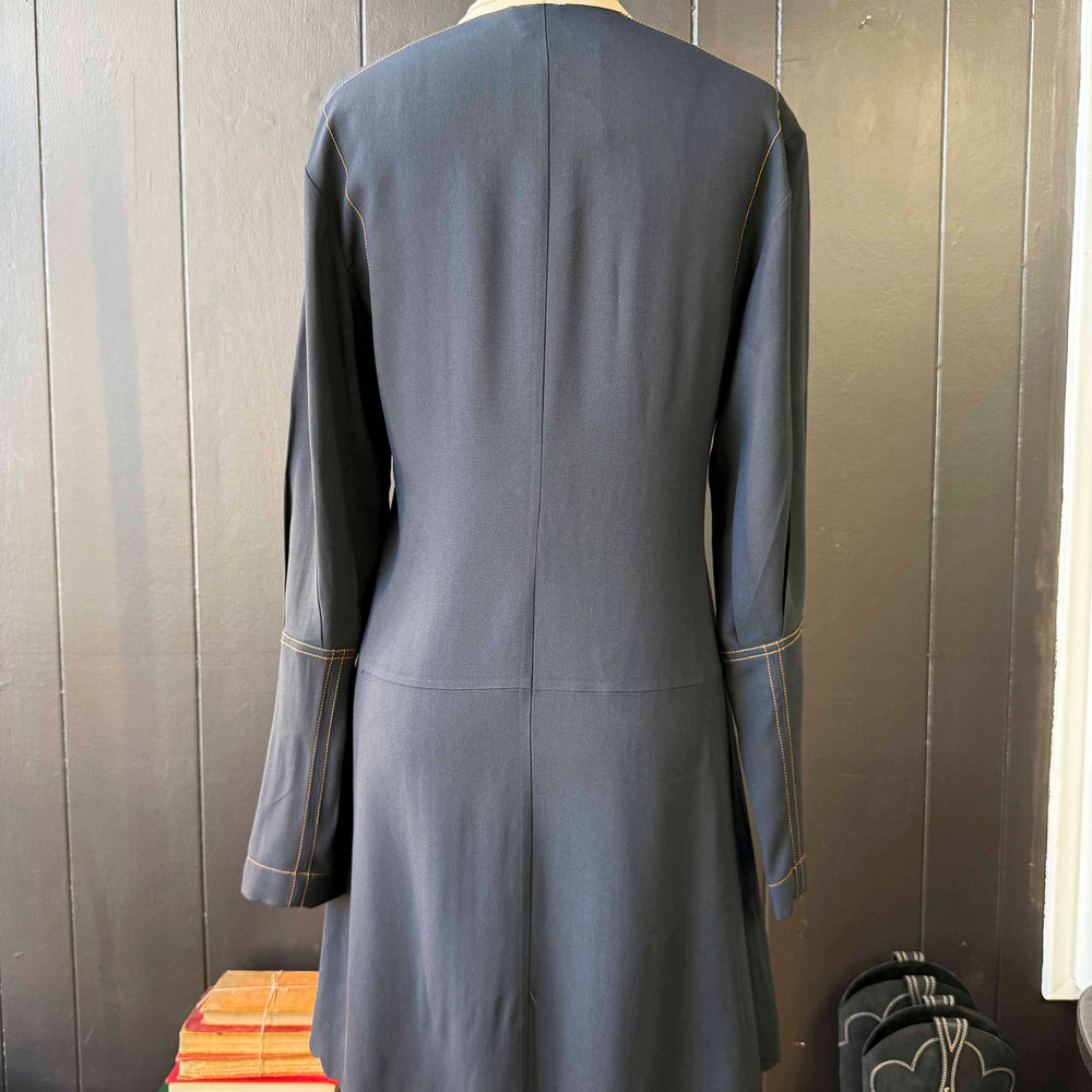 
                      
                        Pre-loved Chloe Navy/Pink Silk Quarter Button Long Sleeves Mini Dress - Size S
                      
                    