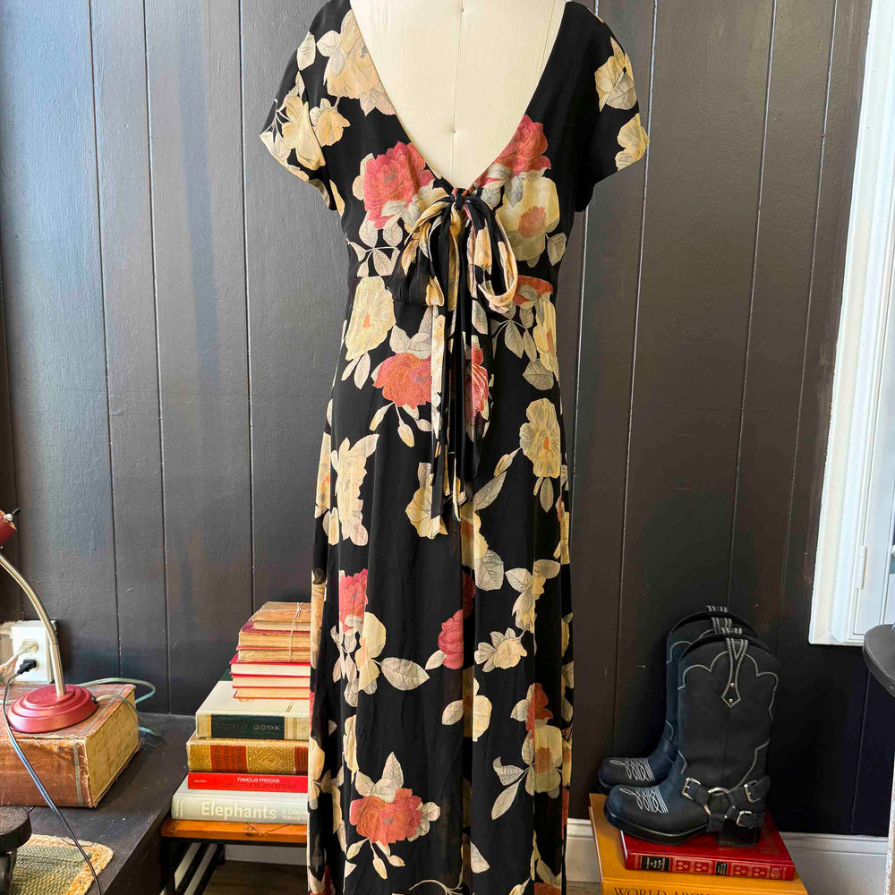 
                      
                        Pre-loved Black Gold & Pink Tie-back Floral Maxi Dress - Size M
                      
                    
