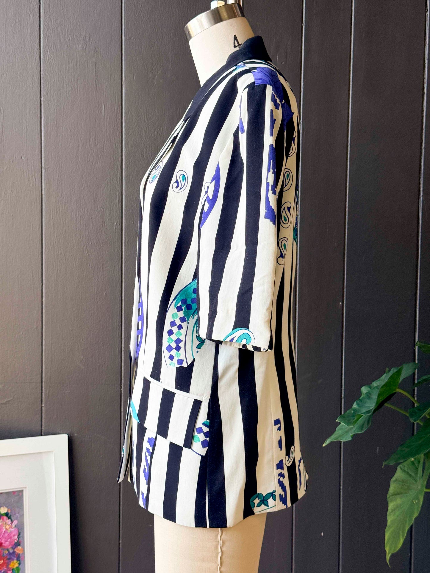 Vintage Louis Féraud Black and White Stripe with Blue Floral Prints Short Sleeve Blazer - Size S