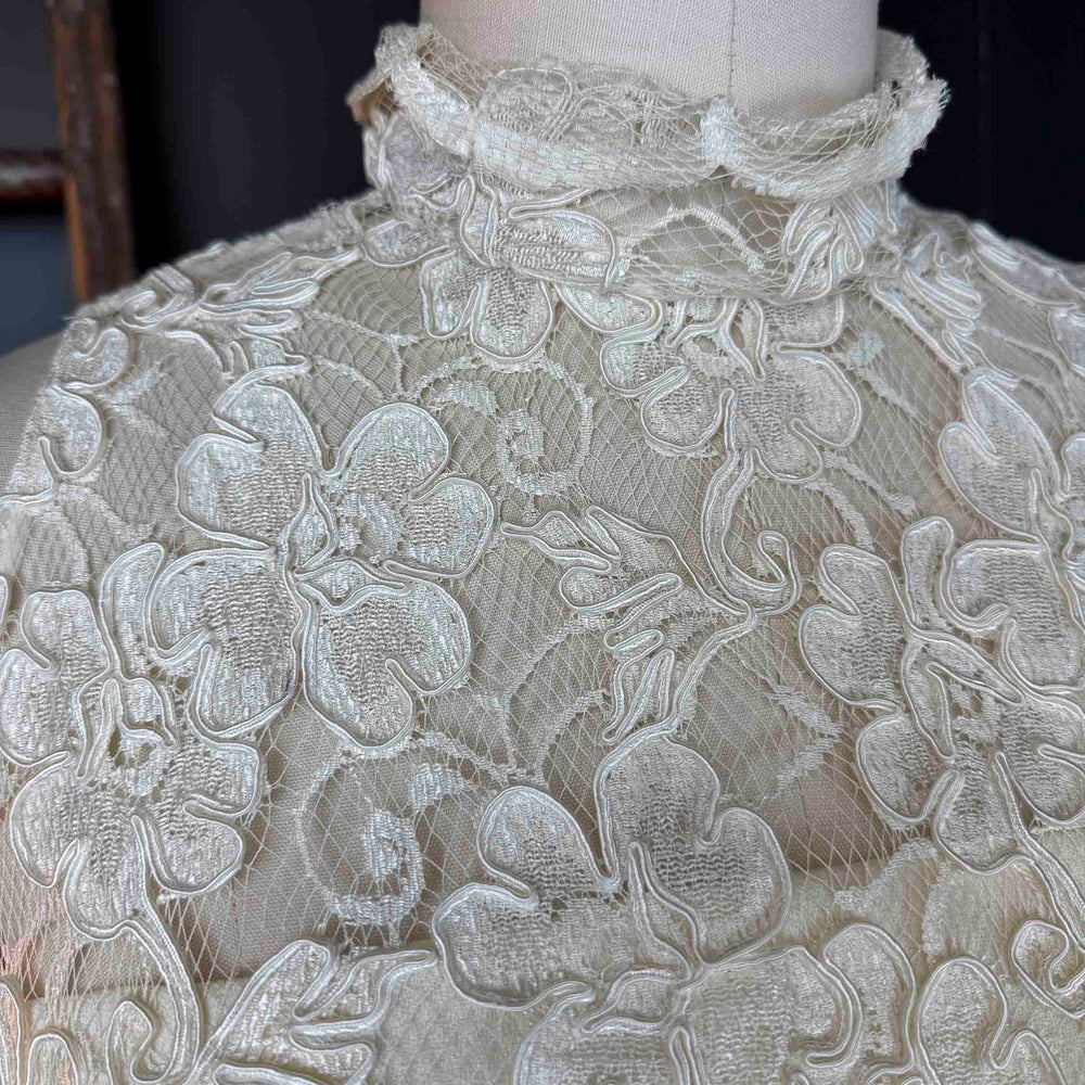 
                      
                        Vintage Custom Cream Lace Bodice - Size XL
                      
                    