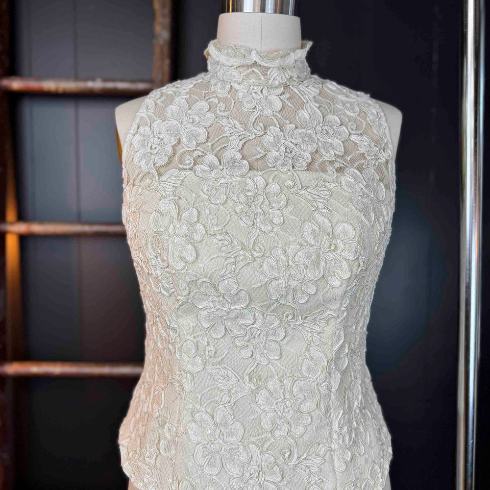 
                      
                        Vintage Custom Cream Lace Bodice - Size XL
                      
                    