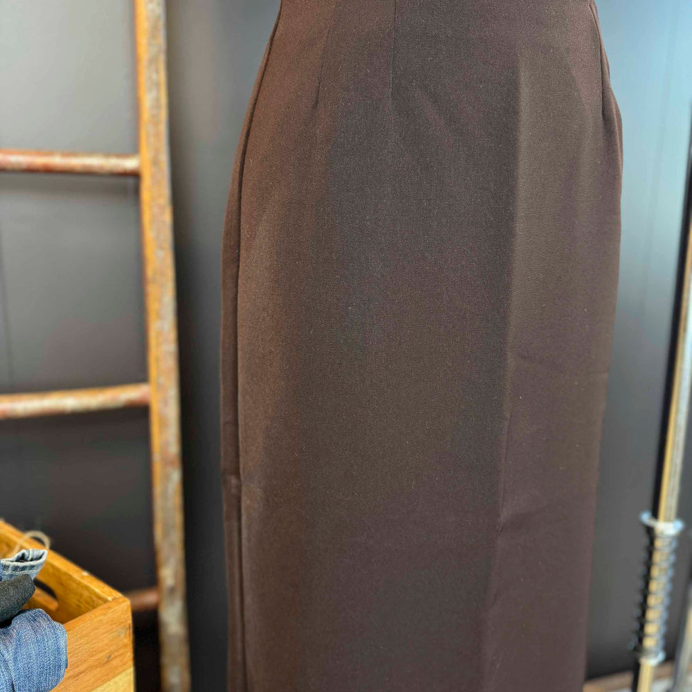 
                      
                        Vintage Briggs Brown Midi Pencil Skirt - Size L
                      
                    