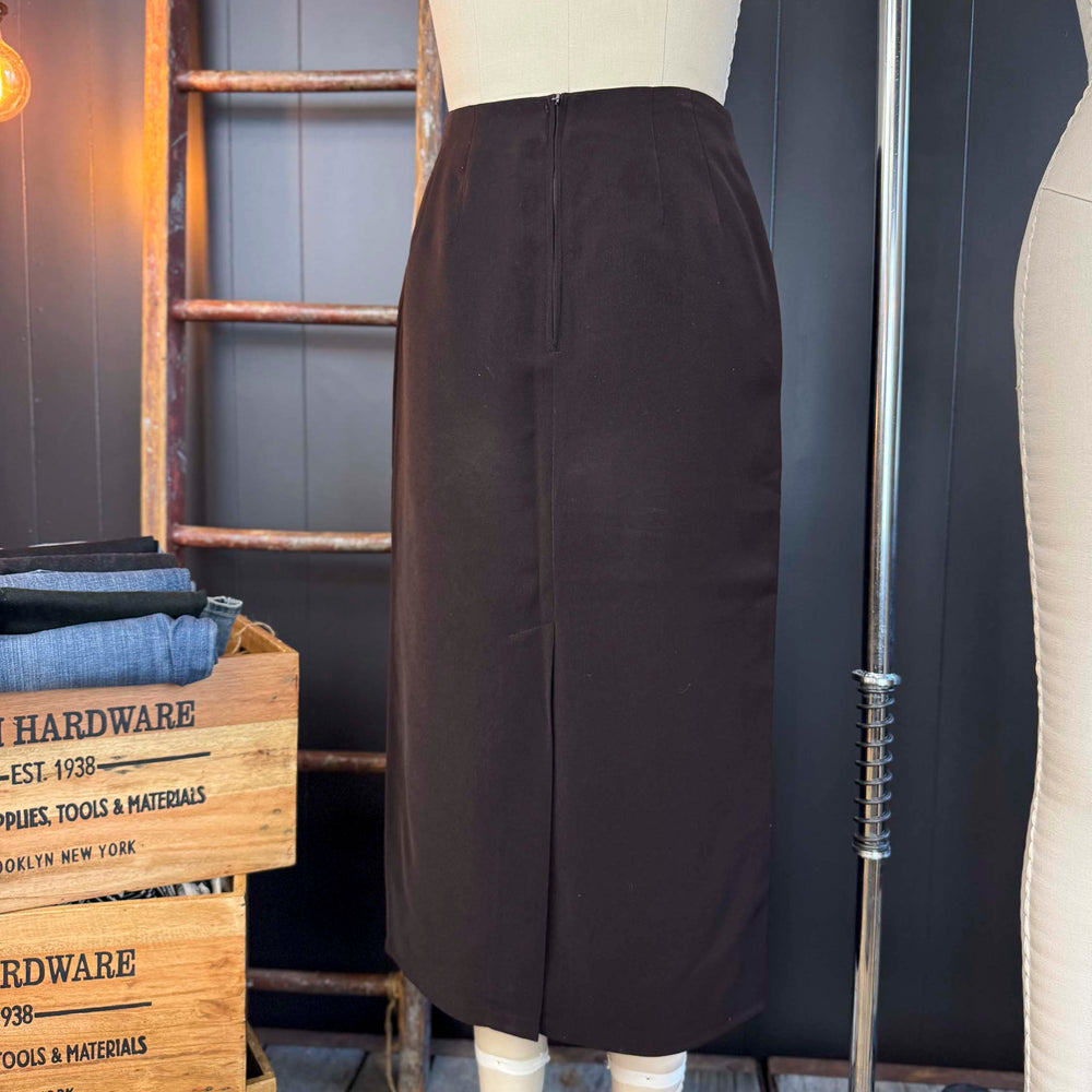 
                      
                        Vintage Briggs Brown Midi Pencil Skirt - Size L
                      
                    