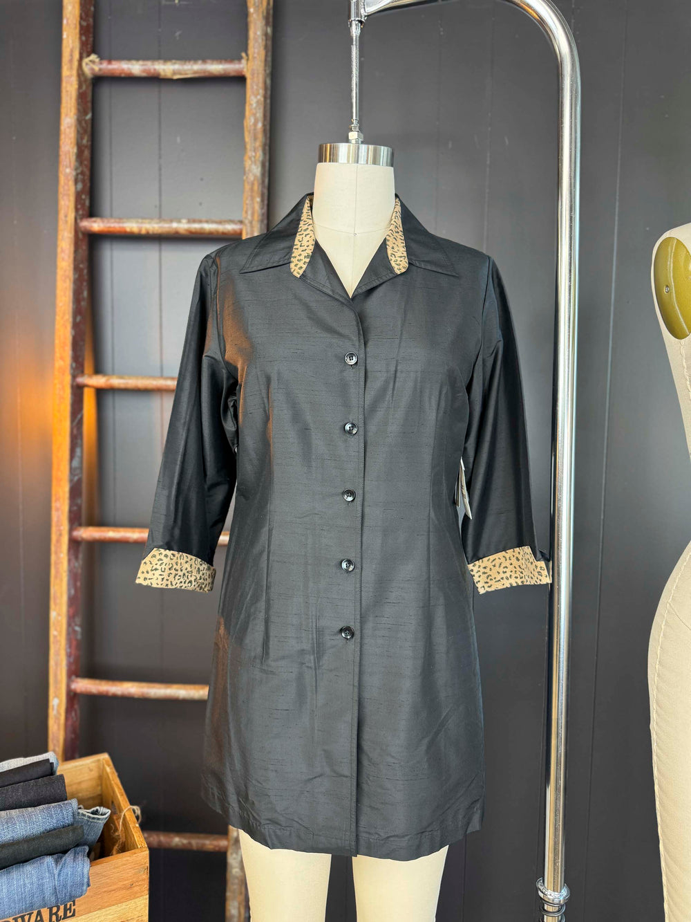 Vintage 1970s Silk Black Jacket/Blouse with Leopard Trims - Size L