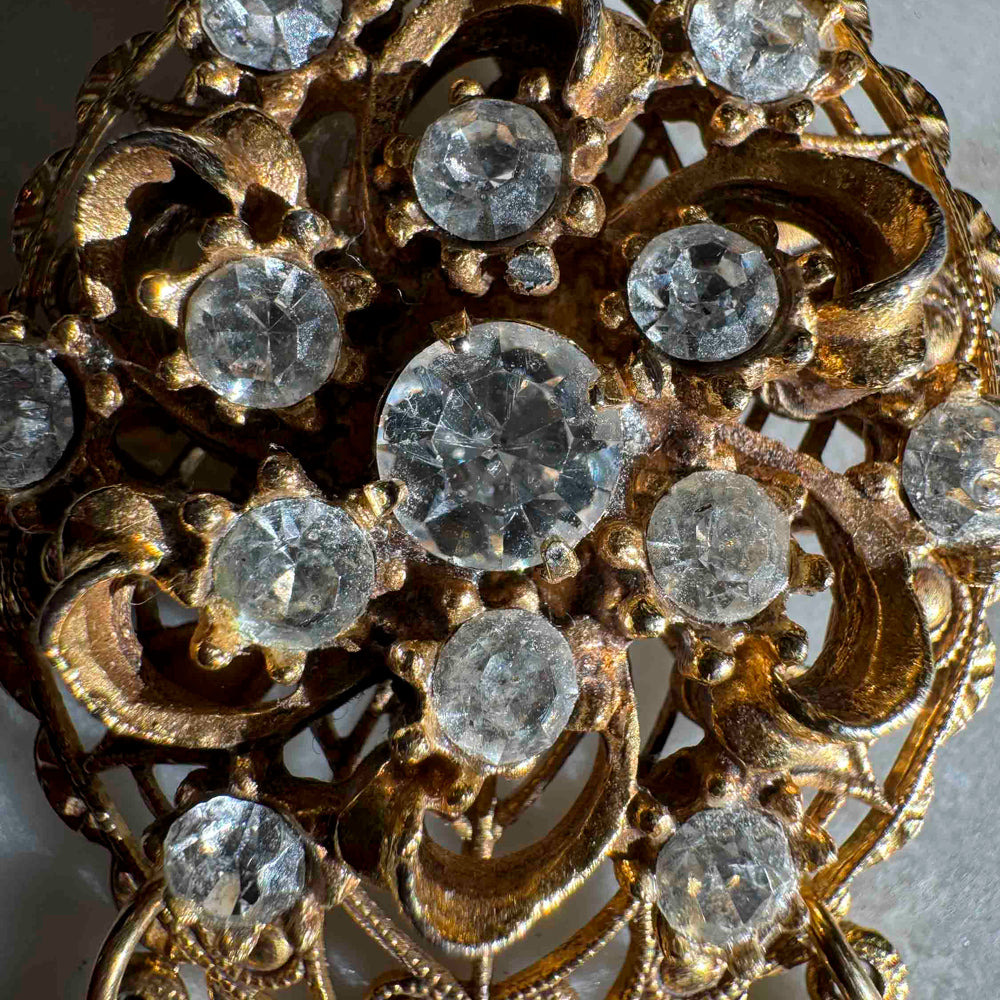 
                      
                        Vintage Victorian-Inspired Filigree Rhinestone Brooch
                      
                    