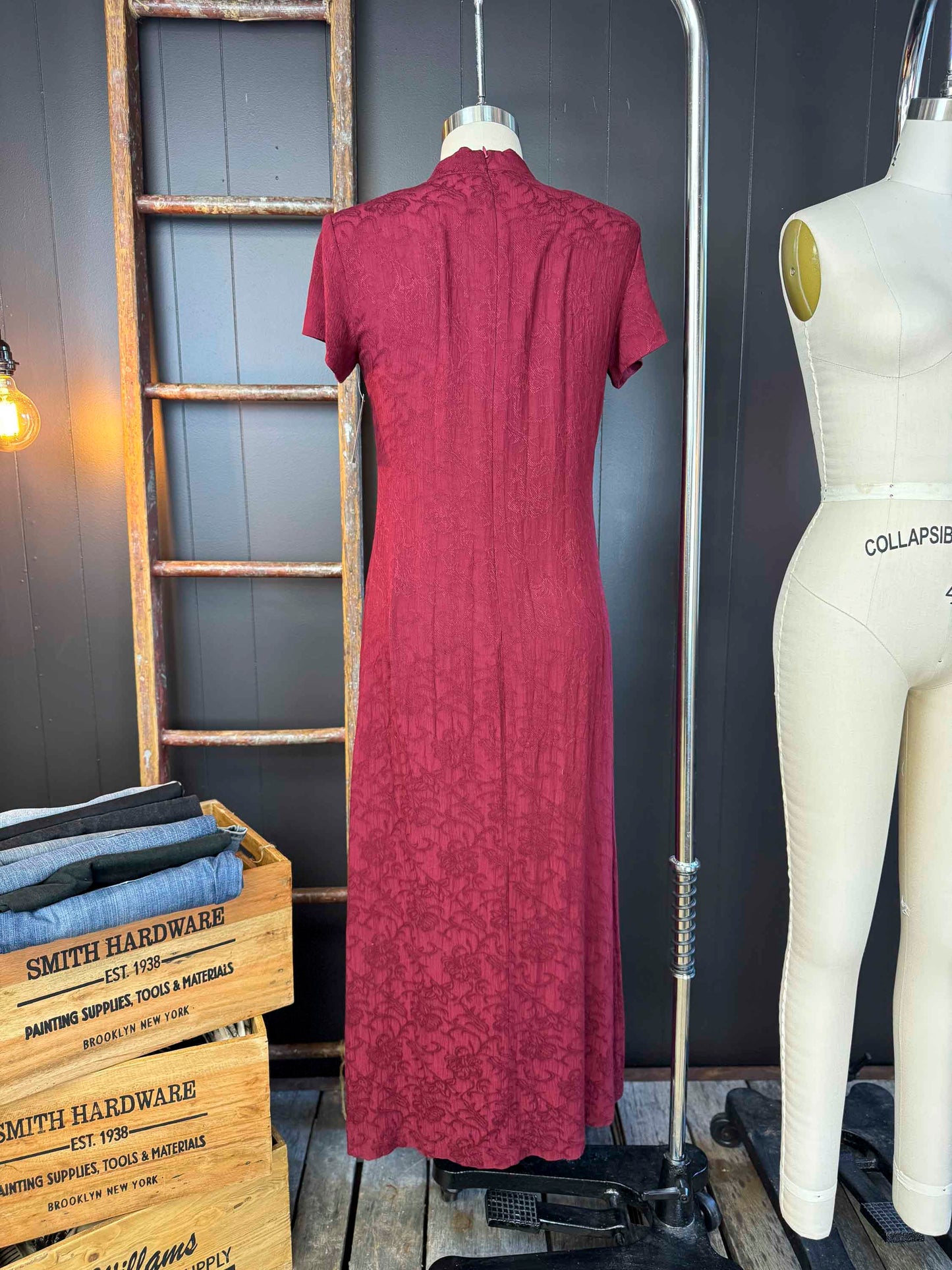 Mode Edit: Vintage High Neck Burgundy Dress with Pin - Size M/L
