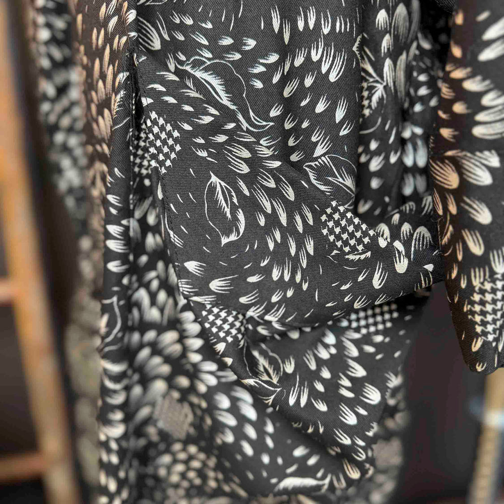 
                      
                        Pre-loved Black and White Kimono Duster - Size L
                      
                    