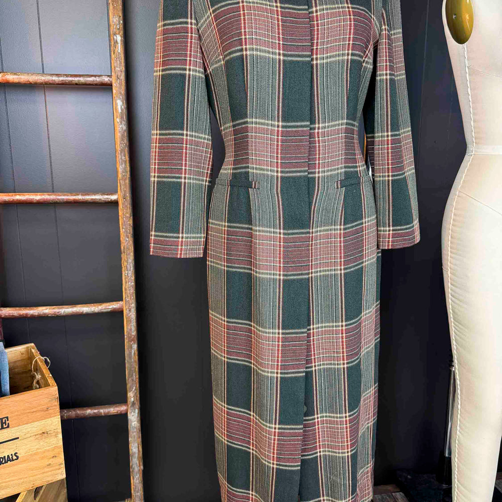 
                      
                        Vintage Plaid Forest Green Dress/Coat - Size XS/S
                      
                    