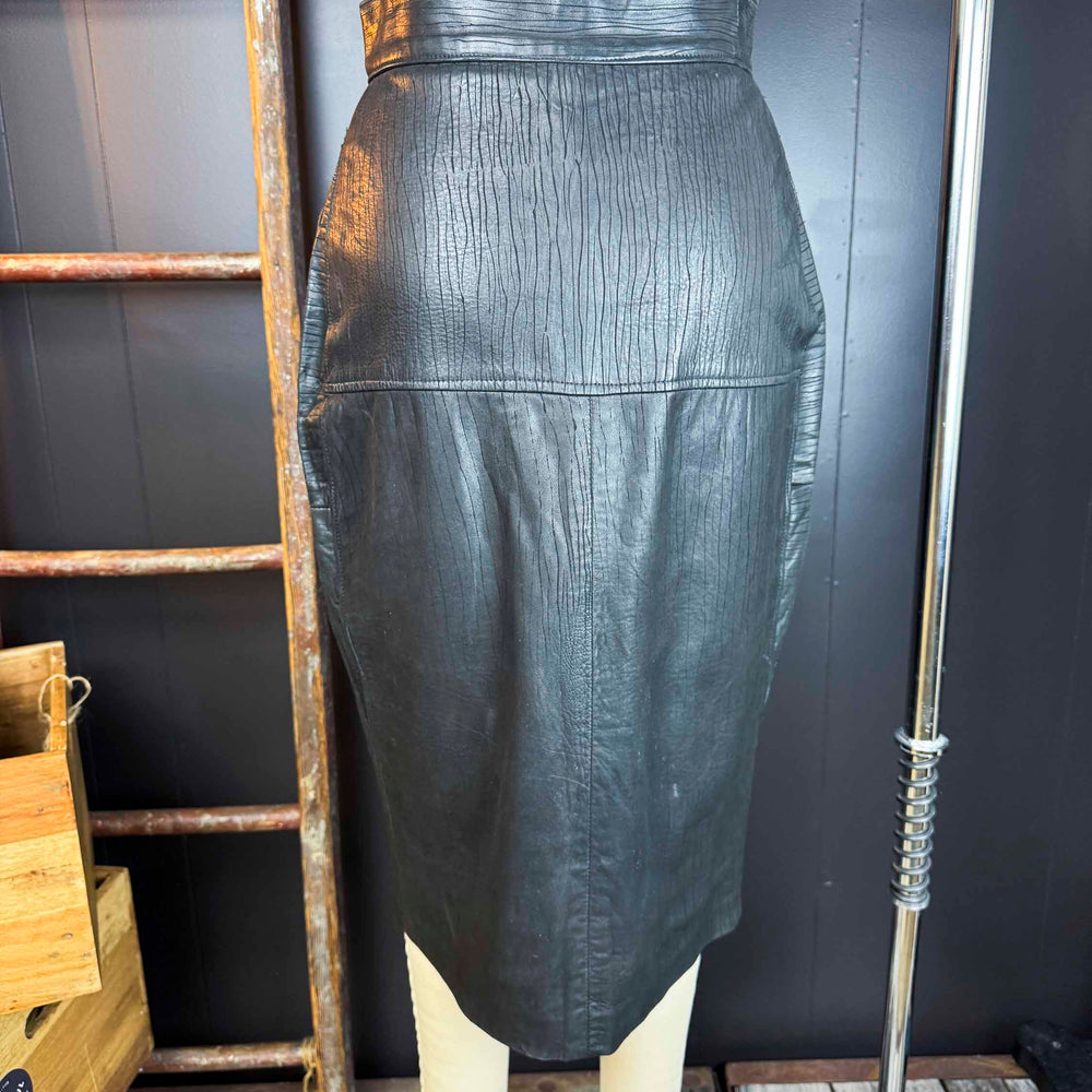 
                      
                        Vintage Leather Snap Front Skirt - Size S
                      
                    