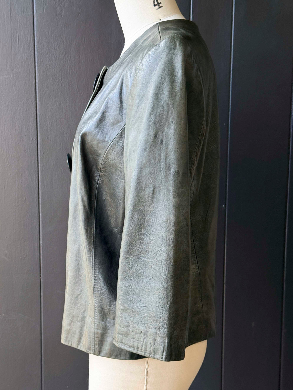 Vintage Classiques Entier Grey Large Button 3/4 Sleeve Leather Jacket - Size S
