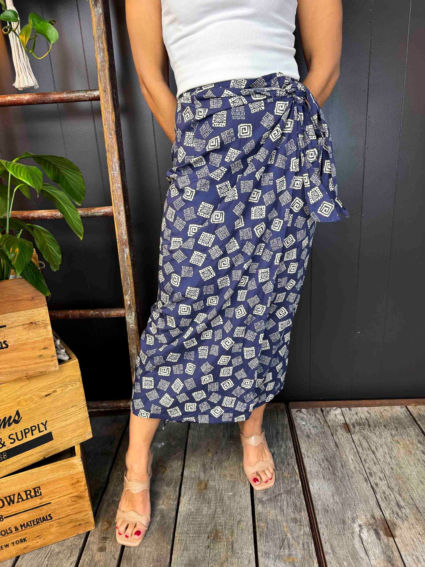 Vintage Navy and Cream Wrap Skirt - Size M