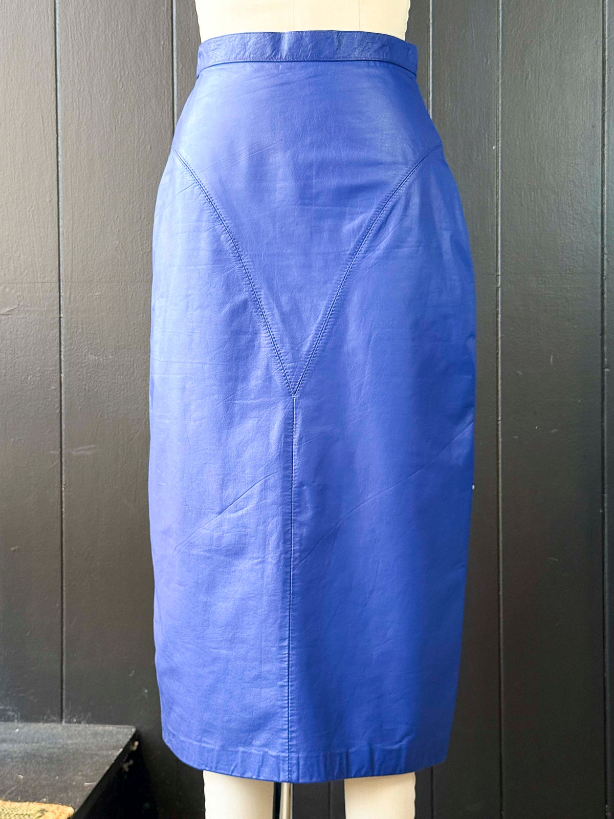 Vintage G-III Royal Blue Leather Midi Pencil Skirt - Size S
