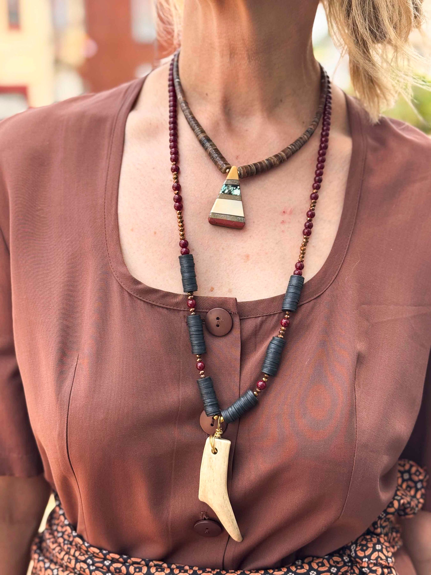 Vintage Southwest Style Stone and Shell Necklace With Turquoise Inlay
