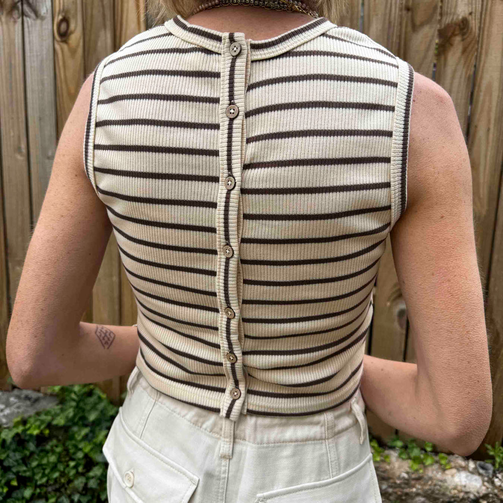 
                      
                        New Striped Knitted Sleeveless Top
                      
                    