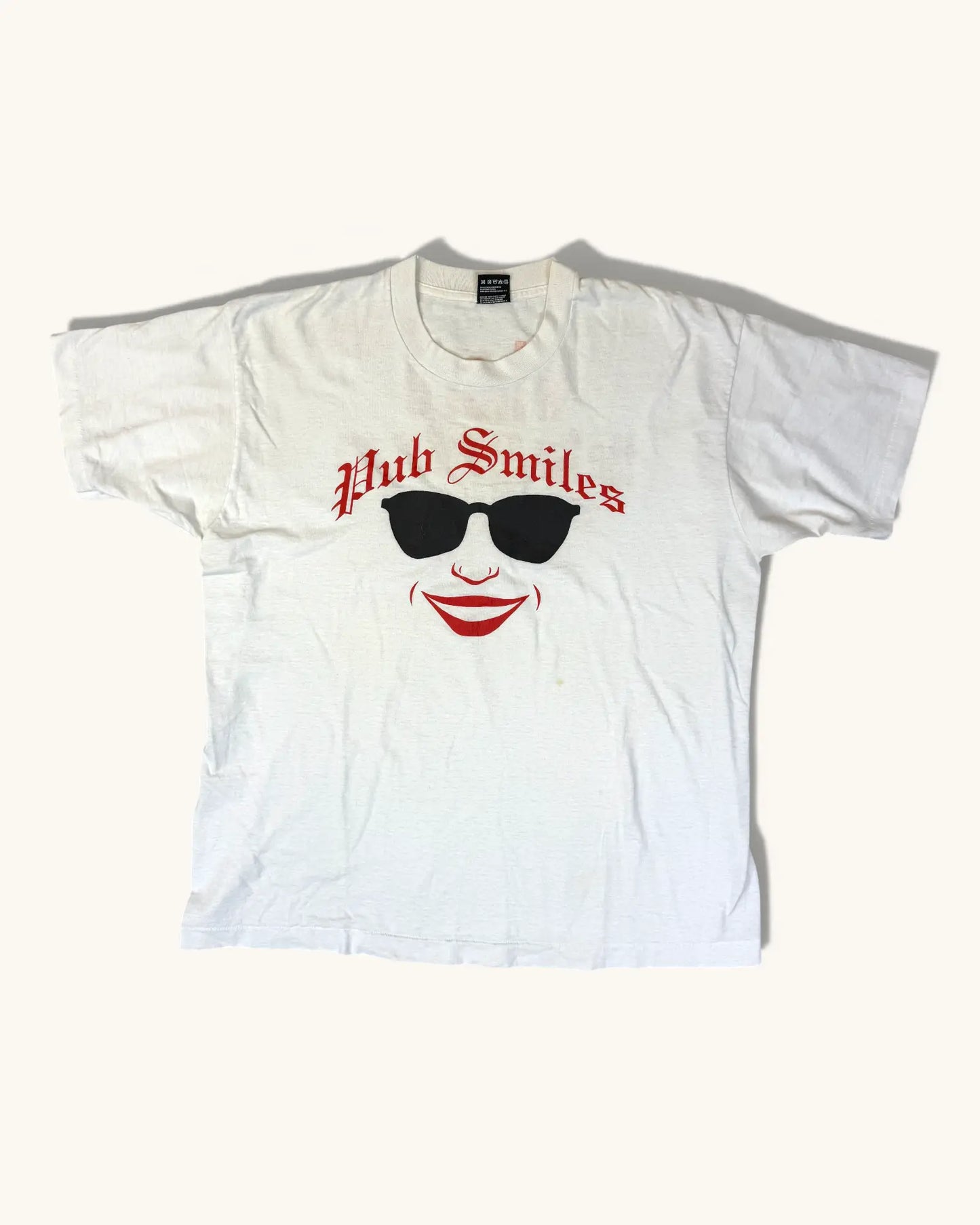 Vintage Pub Smiles Graphic Tee - Size XL