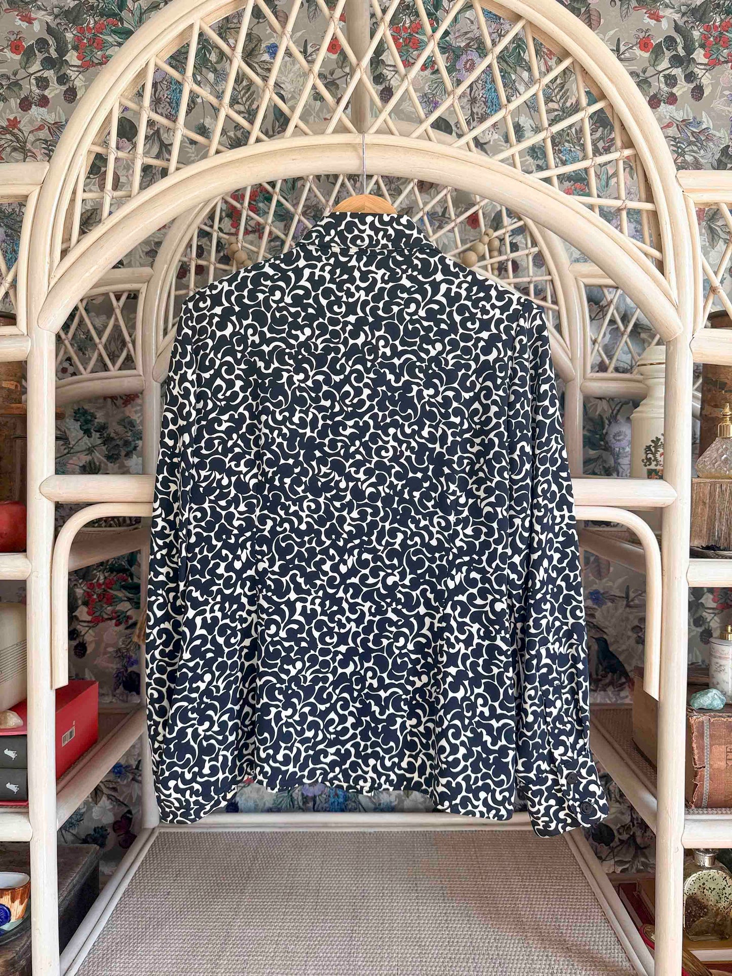 Luxury Pre-Loved 100% Silk Nina Mclemore Top - Size M