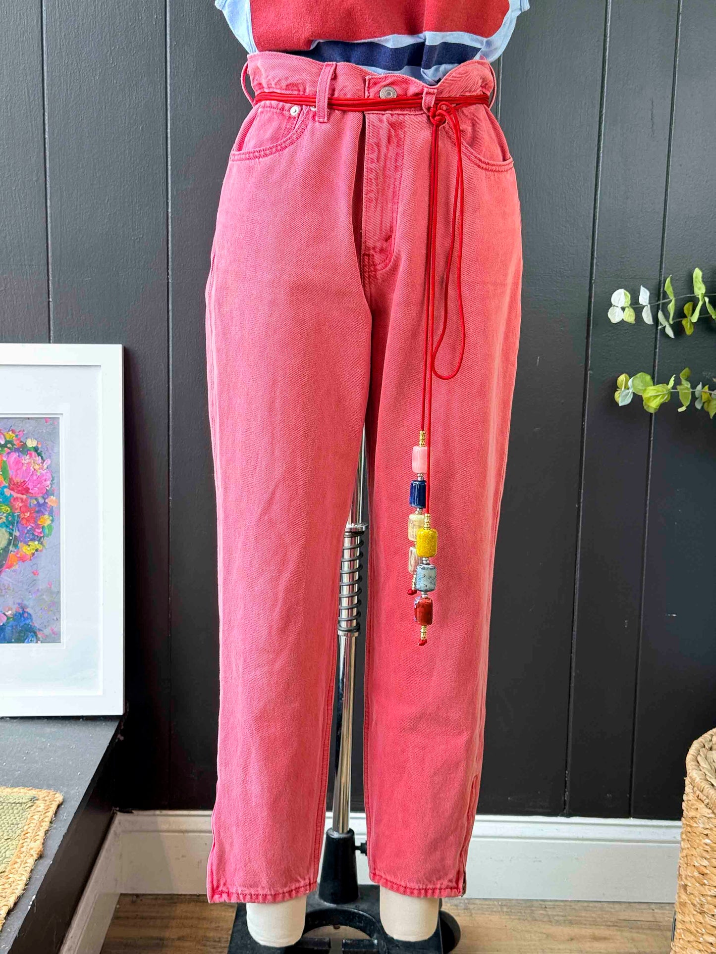Mode Edit Pre-loved Levi’s Faded Red Denim With Zippered Ankle & Beaded Rope Belt - Size M