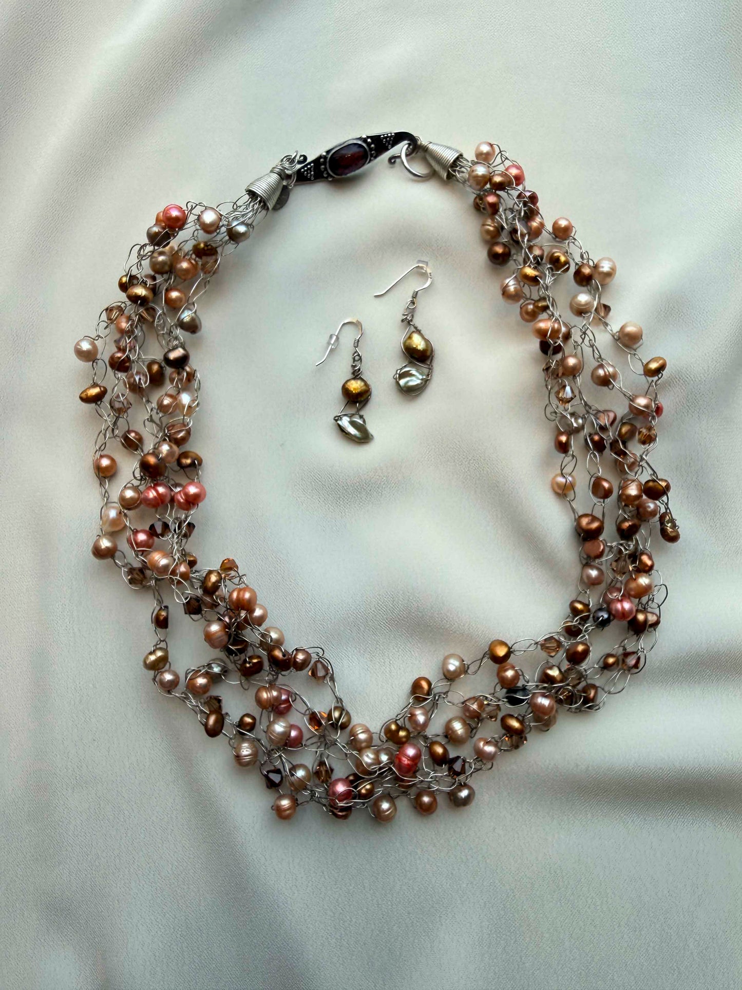Vintage Mickey Kunkle Fresh Water Pearl And Swarovski Crystal Necklace & Earring Set