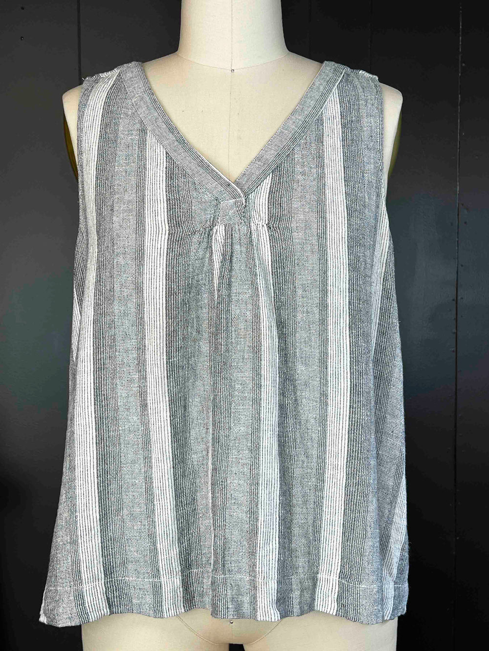 Pre-loved Black & White Striped Top - Size XL