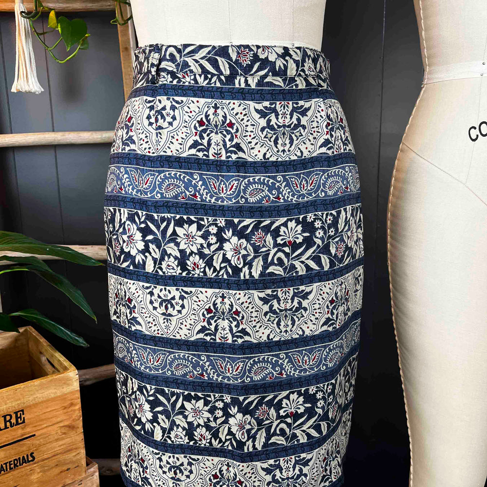 Pre-loved Navy Floral Skirt- Size S